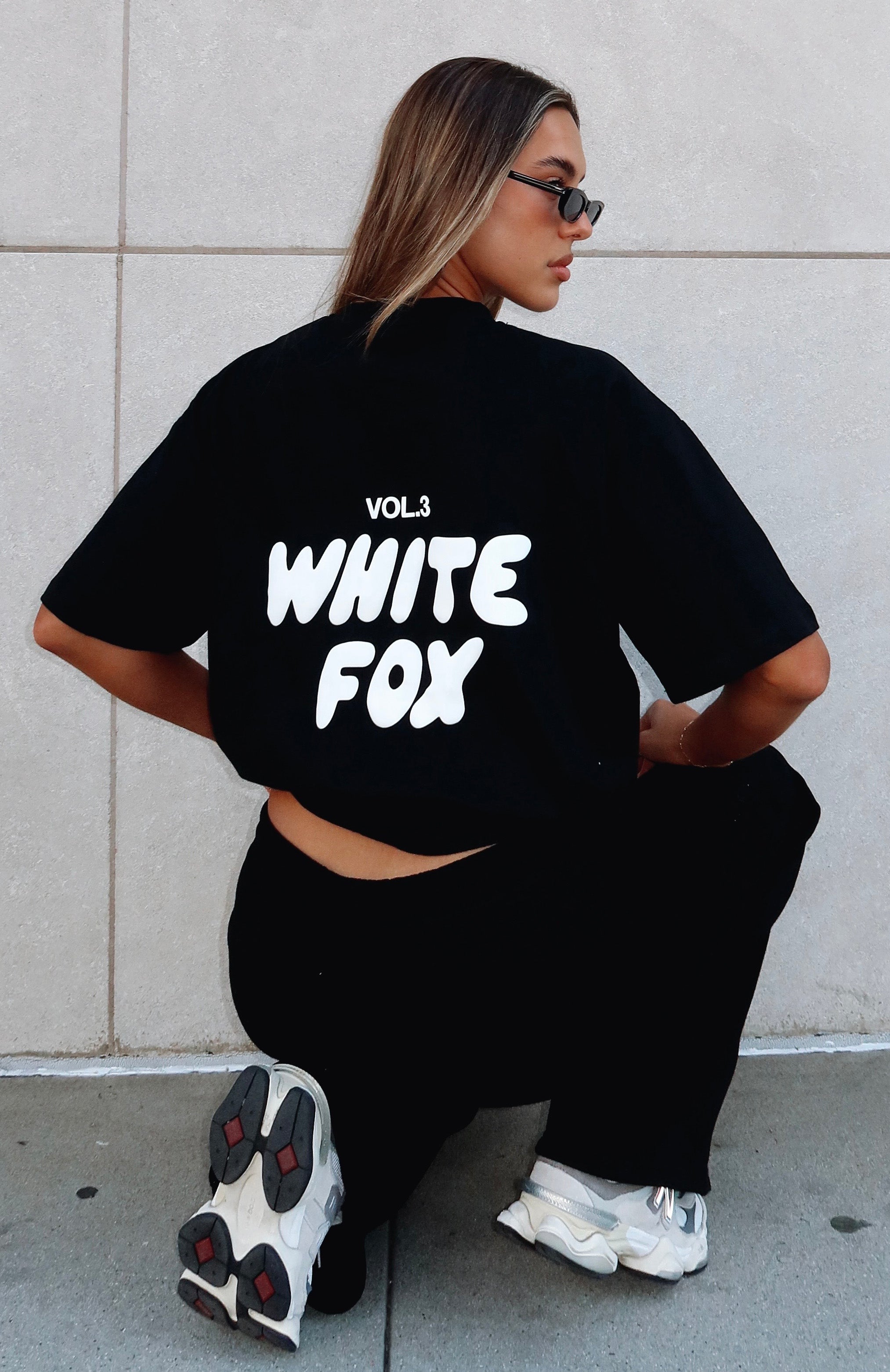 Offstage Back Graphic Oversized Tee Black - Image 1